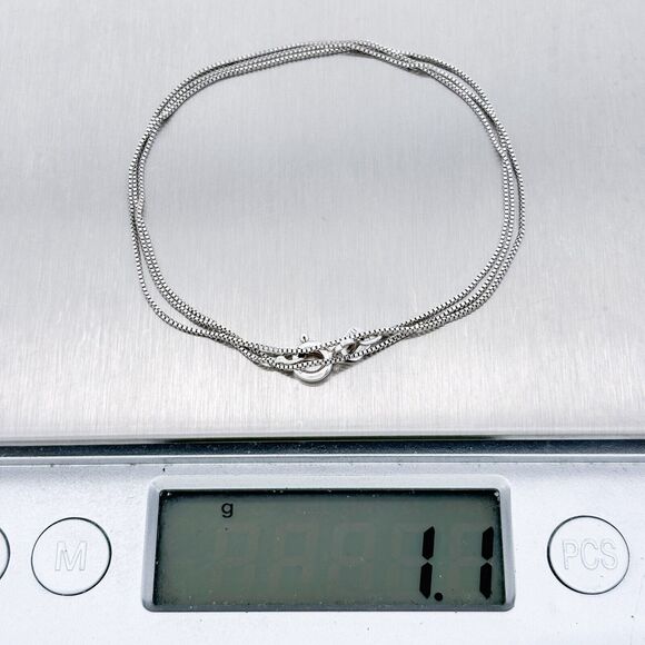 Vintage Italian Sterling Silver 925 0.6mm Box Chain Necklace 18" - Picture 3 of 3